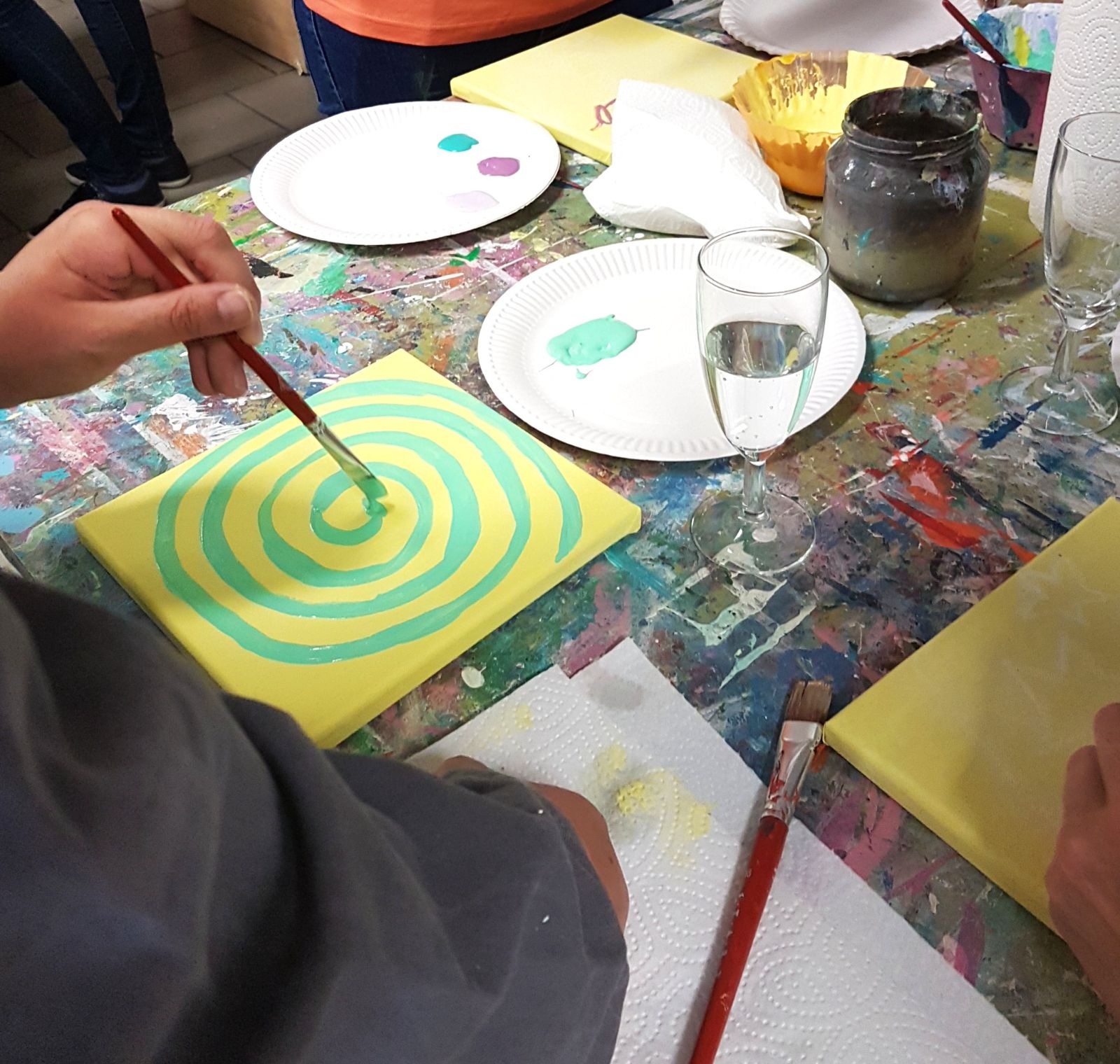 Kreativer Junggesellinnenabschied im Atelier — Eindruck 1