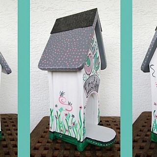 Futterhaus in Pastelltönen